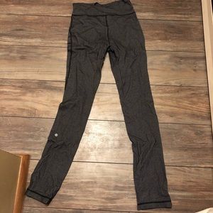 Lululemon yoga pants